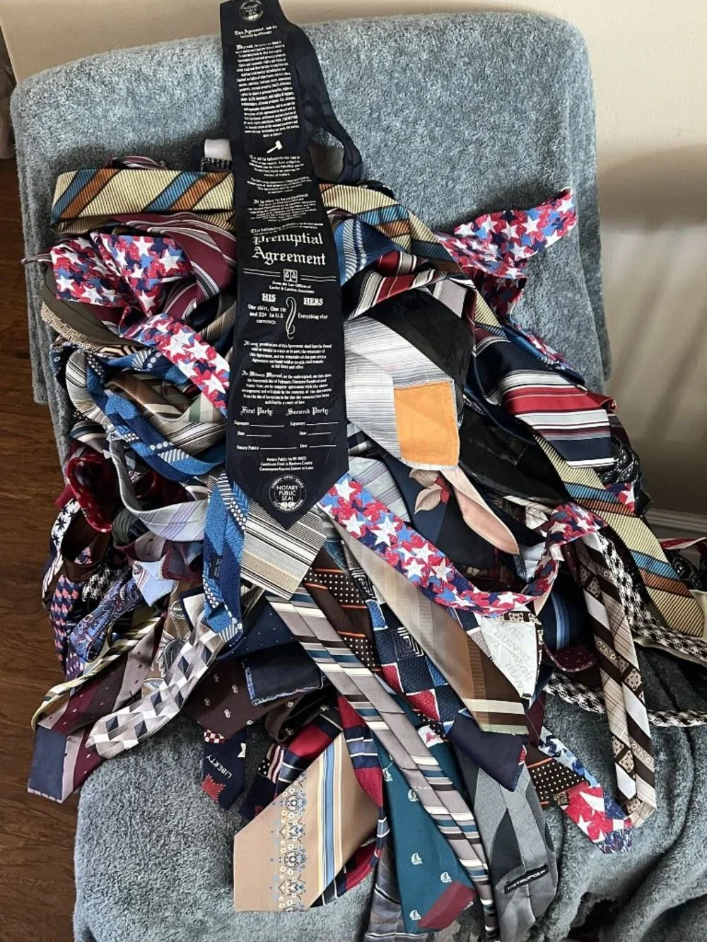 Lot of 100 Men's Neckties Mixed Brands Silk Polyester Assorted Colors Patterns